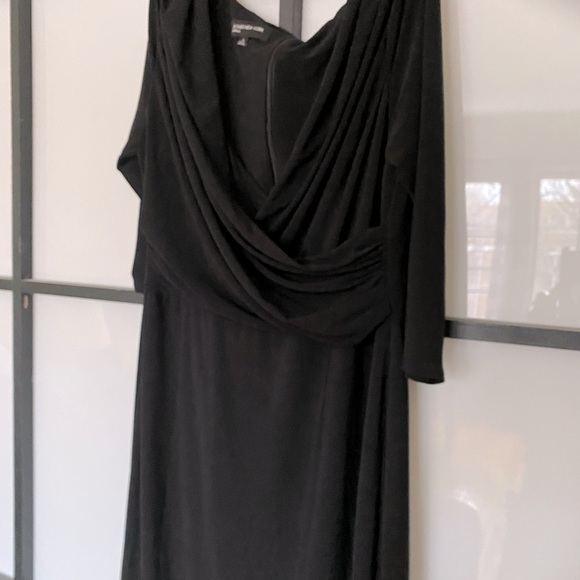 Basic Black Dress - Picture 1 of 1